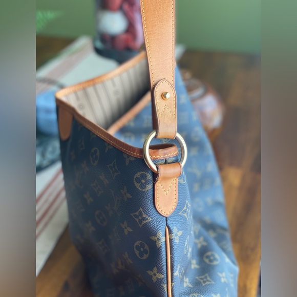 Authentic Monogram Louis Vuitton Delightful Shoulder Bag - Picture 8 of 16